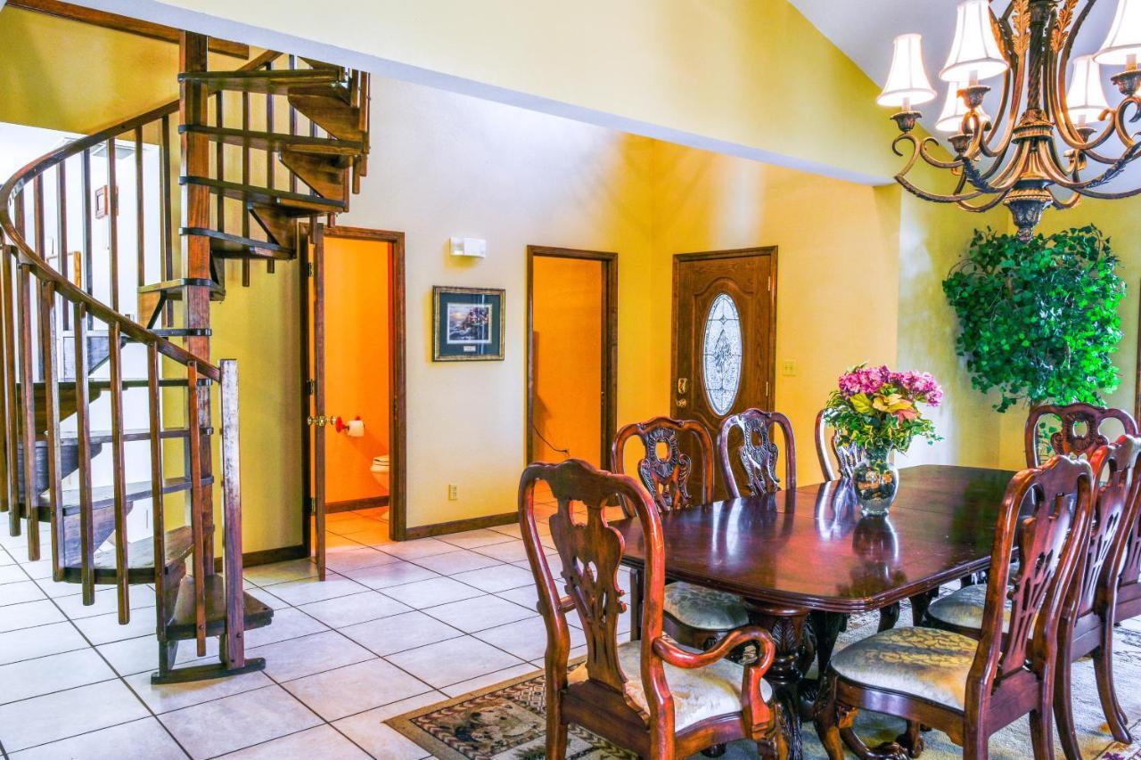 Villa Meadow Creek Manor Whittier Exterior foto